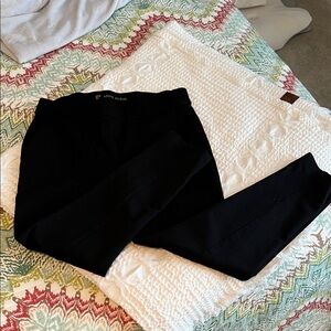 Women's Black thick knit leggings